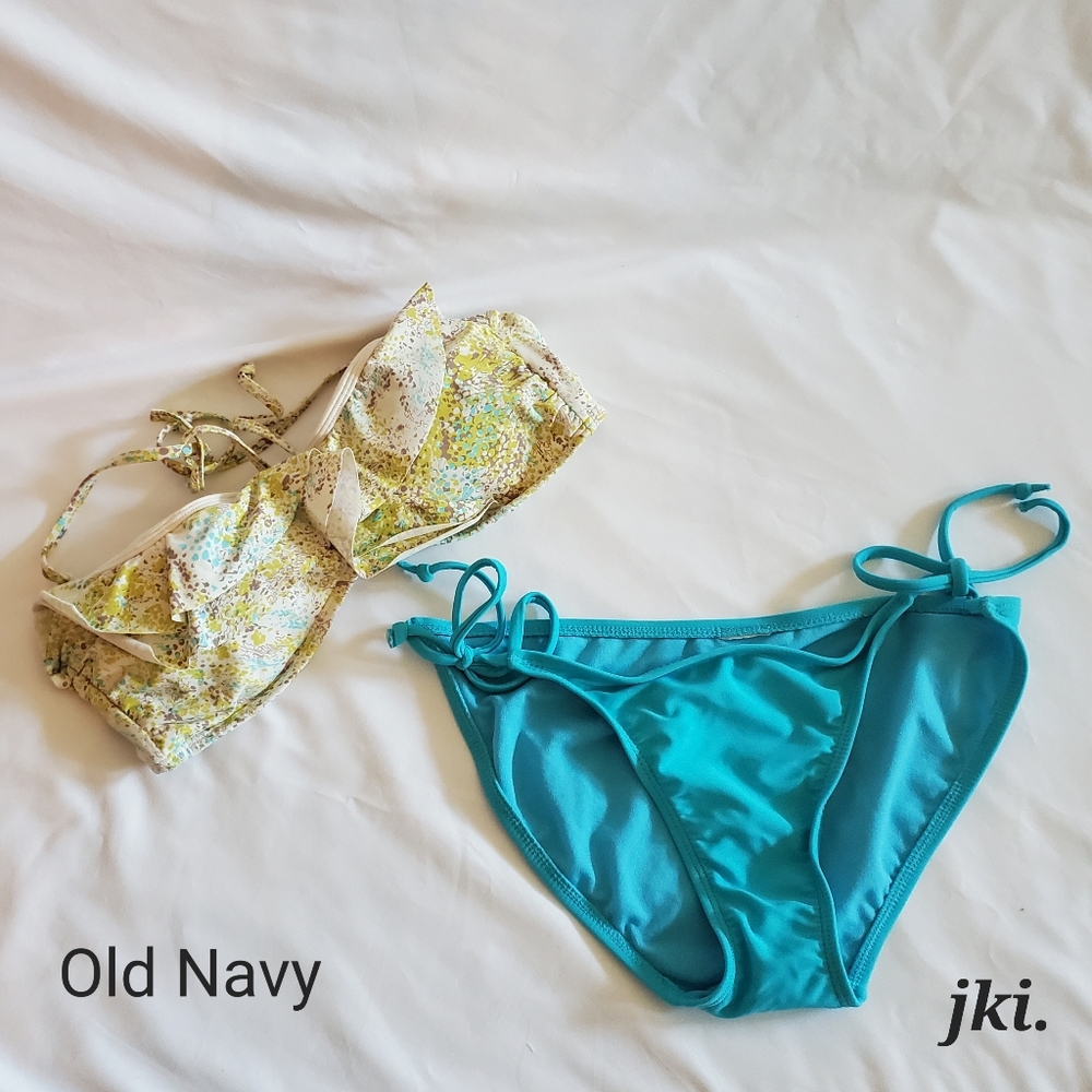Old Navy Two-Piece Women's Swimsuit